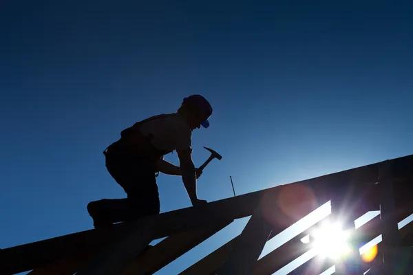 What to Expect from a Professional Roofing Contractor in Houston